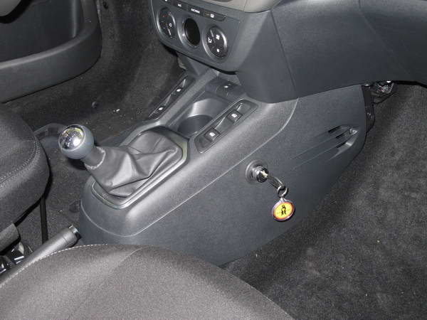 citroen c elysse 2015 5seb segedrud jobb oldalon