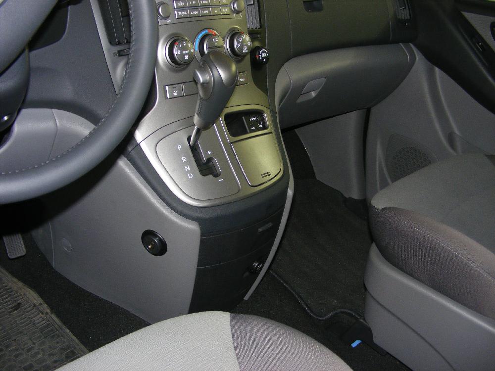 hyundai h 1 aut. 2012