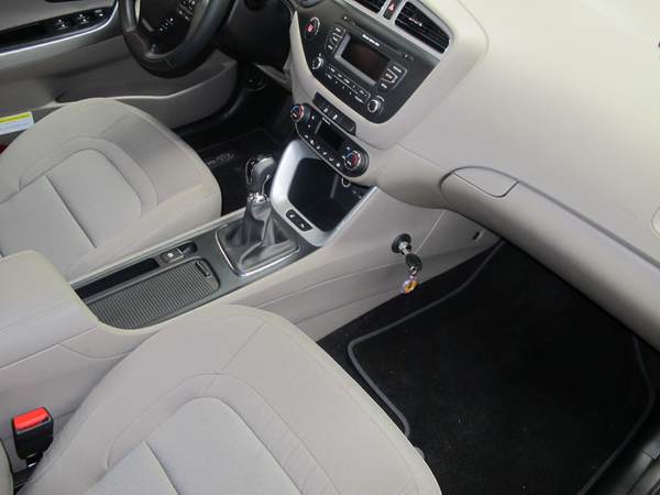 kia ceed 2012 6seb r elol