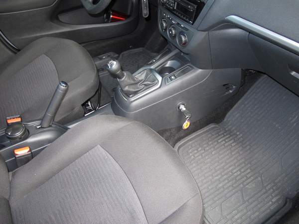 peugeot 301 5seb r hatul hdi segedrud bal oldalon