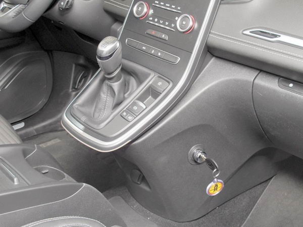renault scenic iv 6seb berszereles