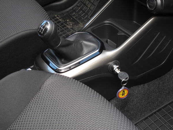 suzuki ignis 5seb 2015 tol