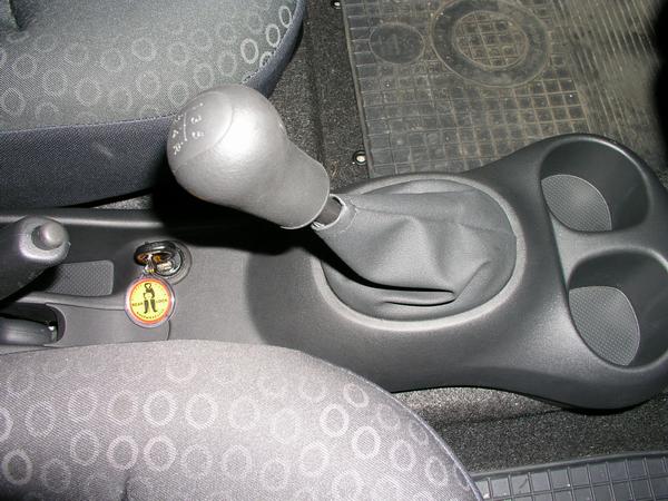 toyota yaris 1 (1)